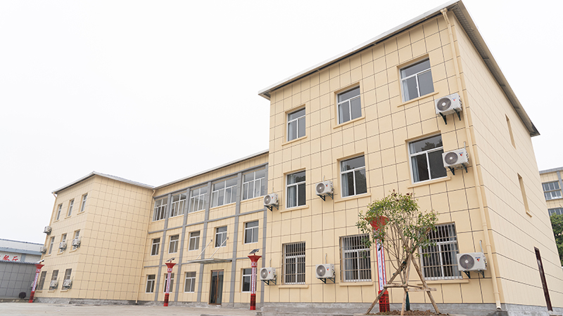 黄冈三新技工学校办公楼